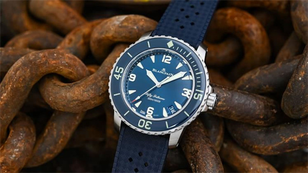 宝珀腕表进灰了处理技巧（图）