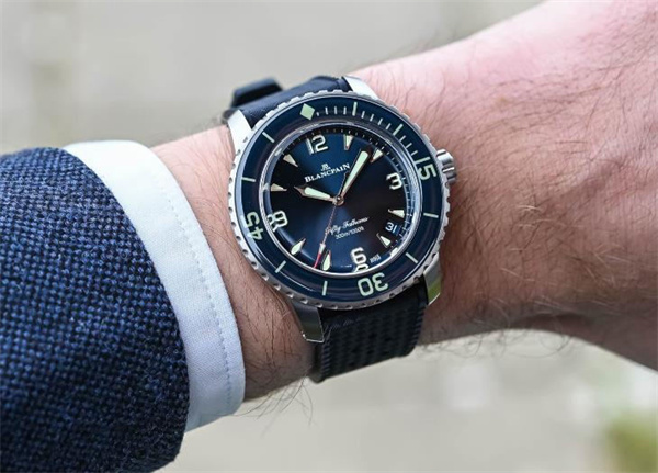 宝珀腕表表壳割手解决办法汇总（图）